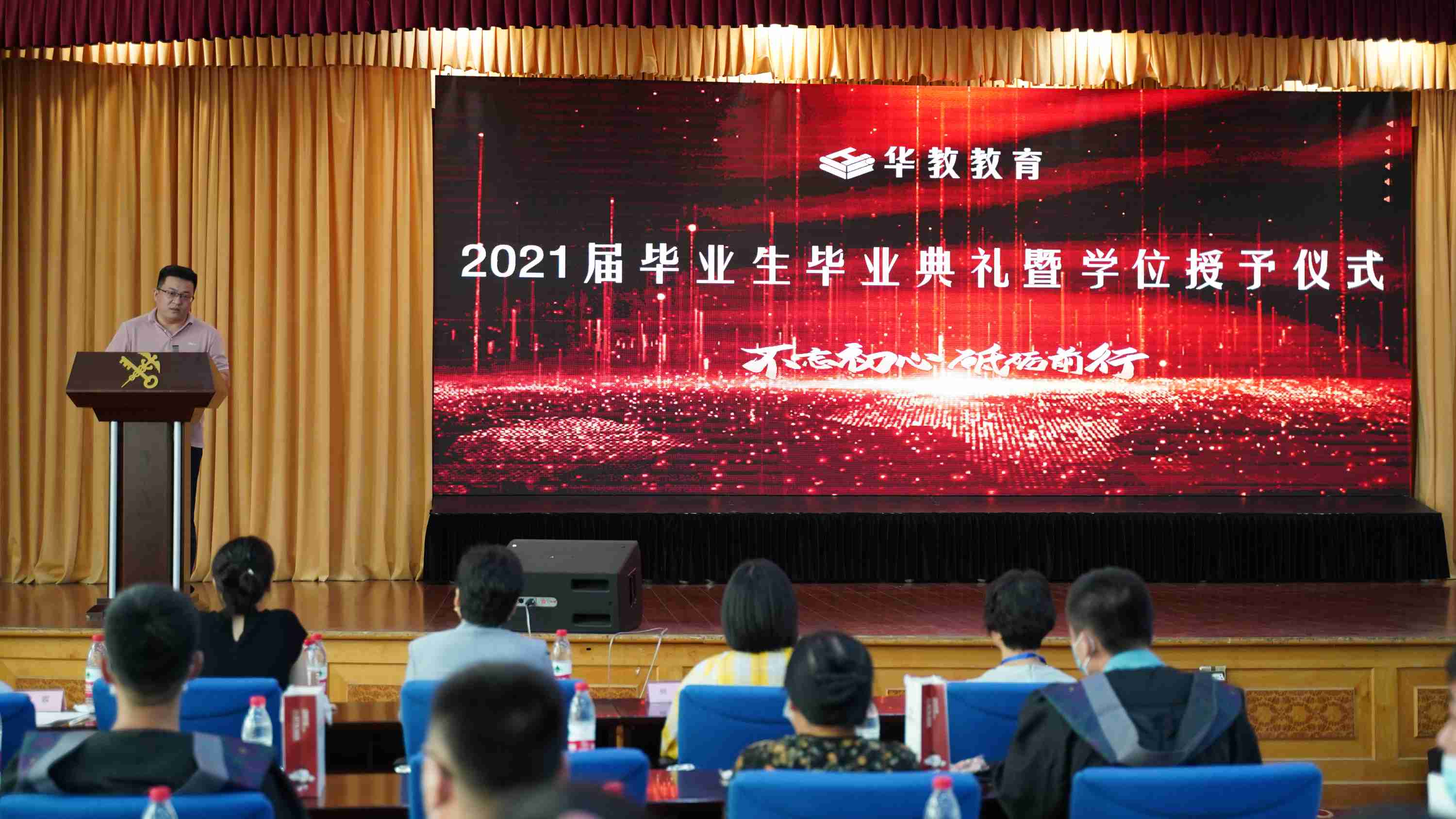 1-210QQ410523C.jpg
